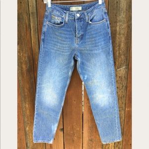 ⬇️$50 Topshop Moto Hayden Jeans